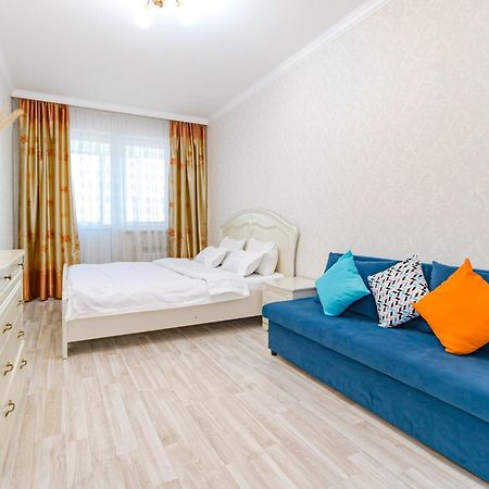 Apartments 7 Я-14 Астана Екстериор снимка
