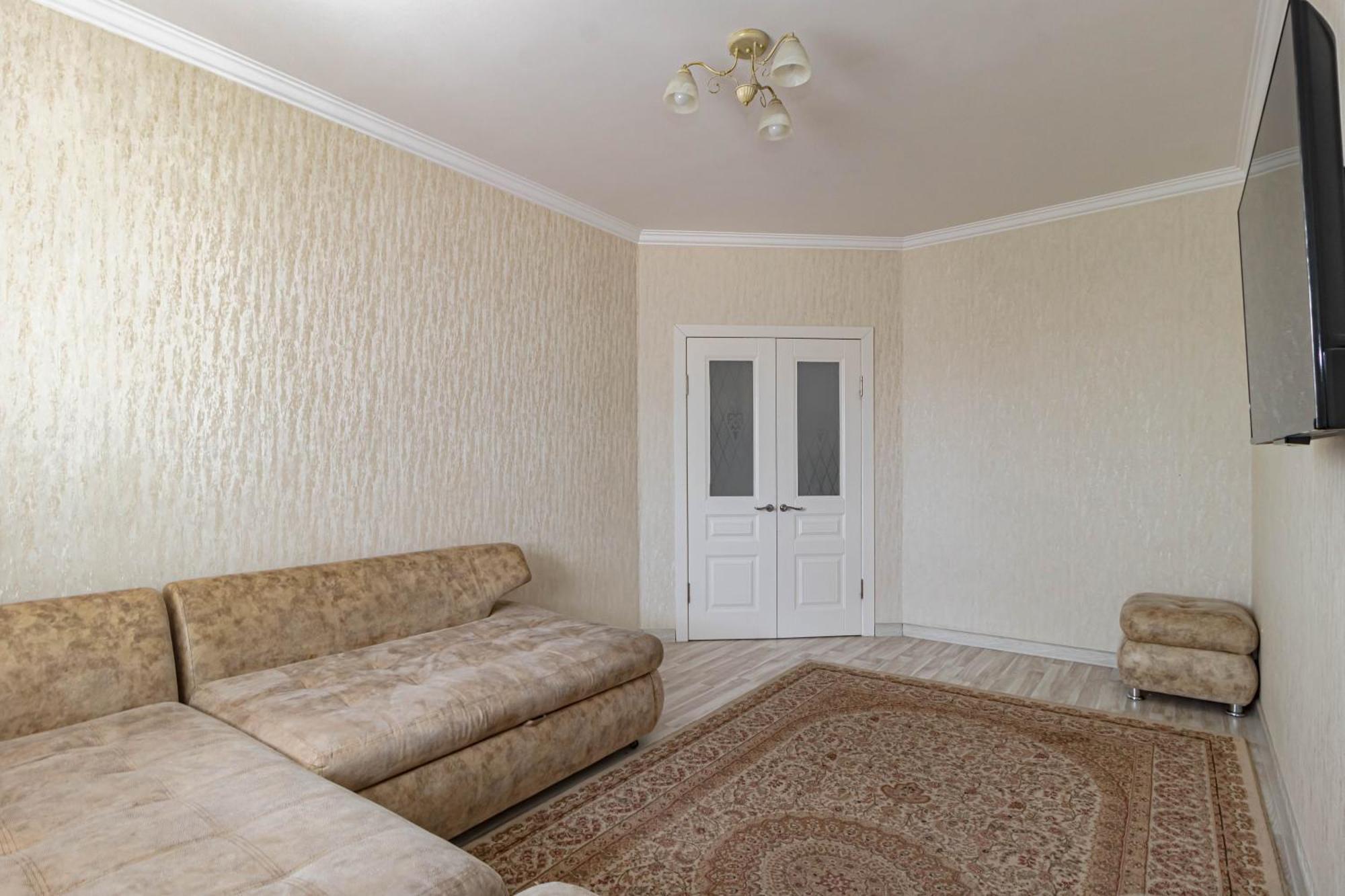 Apartments 7 Я-14 Астана Екстериор снимка