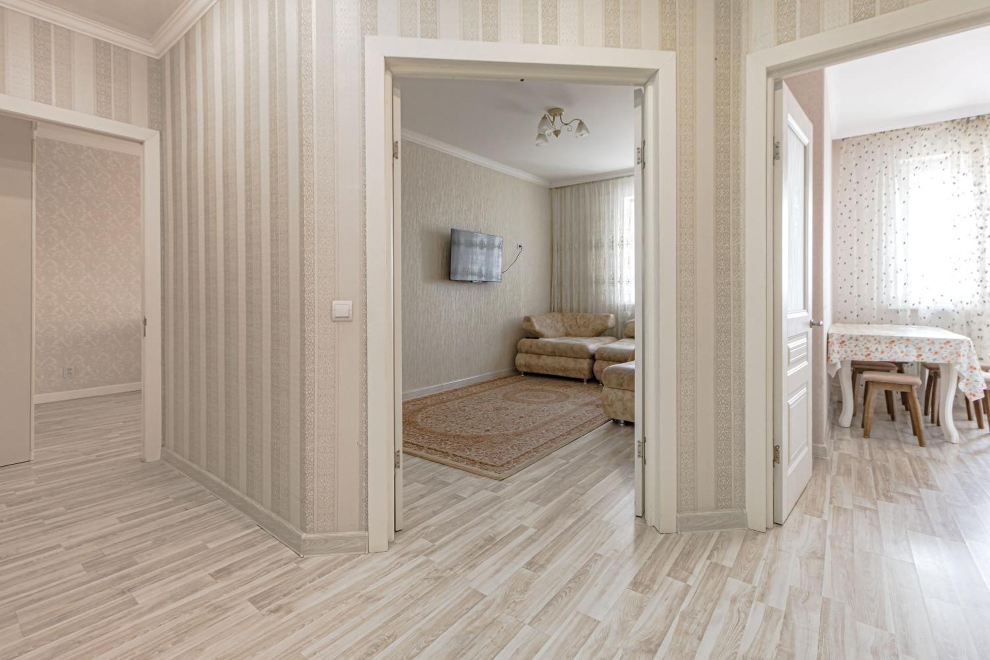 Apartments 7 Я-14 Астана Екстериор снимка
